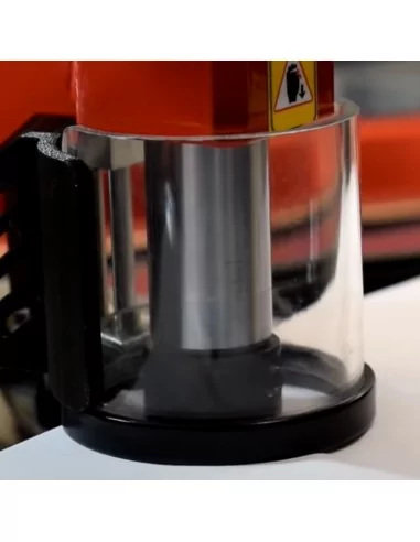 Ilhoseira pneumática para lonas com acionamento por pedal