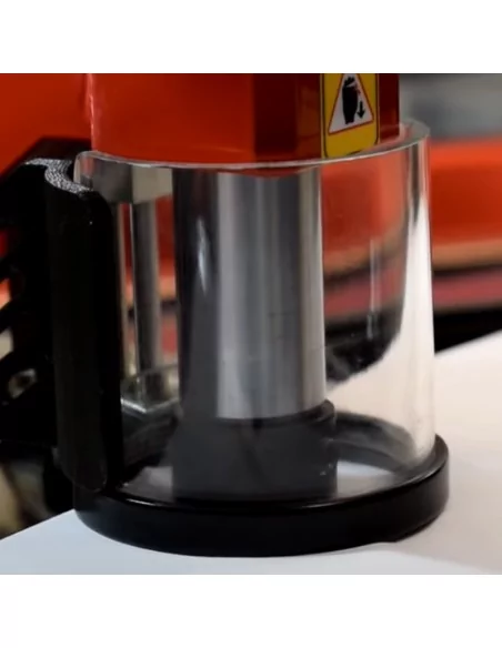 Ilhoseira pneumática para lonas com acionamento por pedal