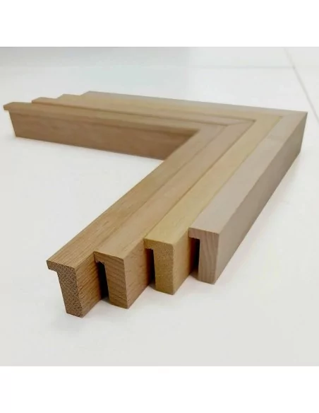 Moldura ROBLE macizo. Para marcos de cuadros. Baquetón 15X28mm.