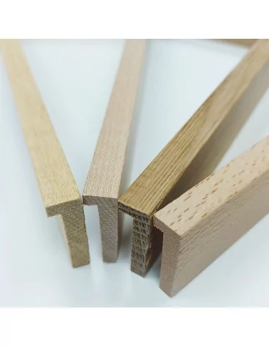 Moldura ROBLE macizo. Para marcos de cuadros. Baquetón 10X30mm.
