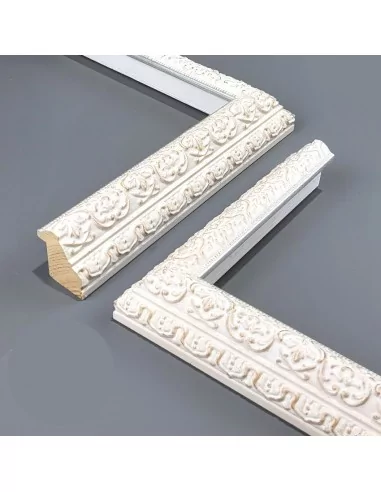 MOLDURA GRABADO FLOR LIS. 35x40mm. BLANCO FILO PLATA MOLDURA GRABADO FLOR LIS. 35x40mm. BLANCO FILO PLATA