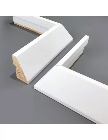 MOLDURA SEMI PIRAMIDE GALERIA. 45x70mm.BLANCO MATE MOLDURA SEMI PIRAMIDE GALERIA. 45x70mm.BLANCO MATE